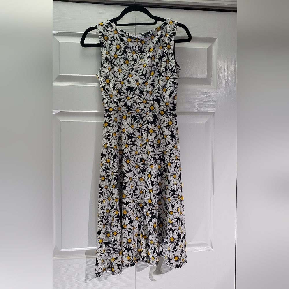 Daisy Print Dress Petite Small - Picture 4 of 4